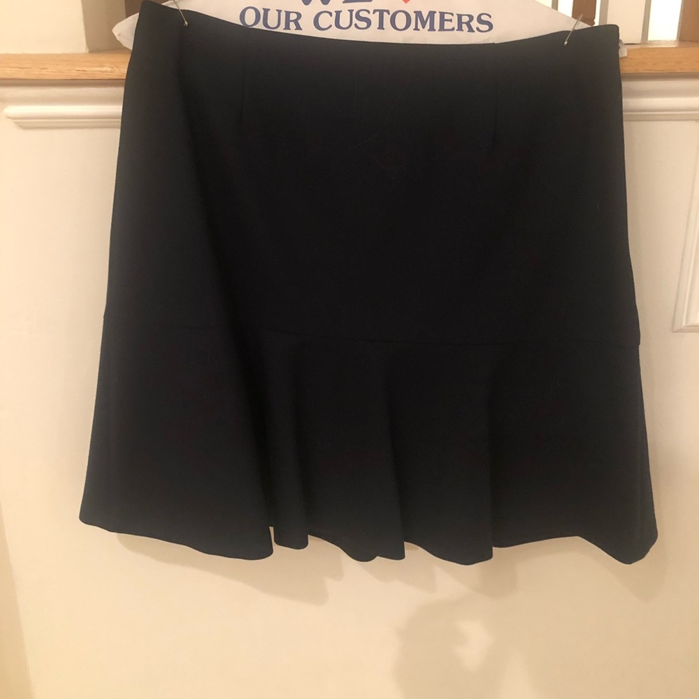 Brooks Brothers - navy skirt - size 6